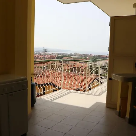 Il Faro Apartment *